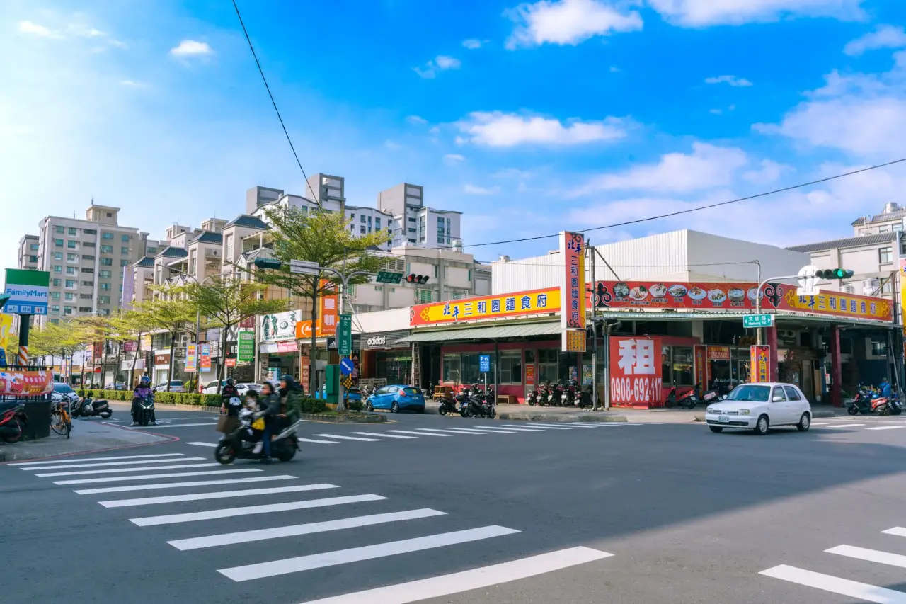 企业库存商品快速变现渠道对比：传统拍卖与壹拍壹赚电商竞拍模式解析正文配图 2